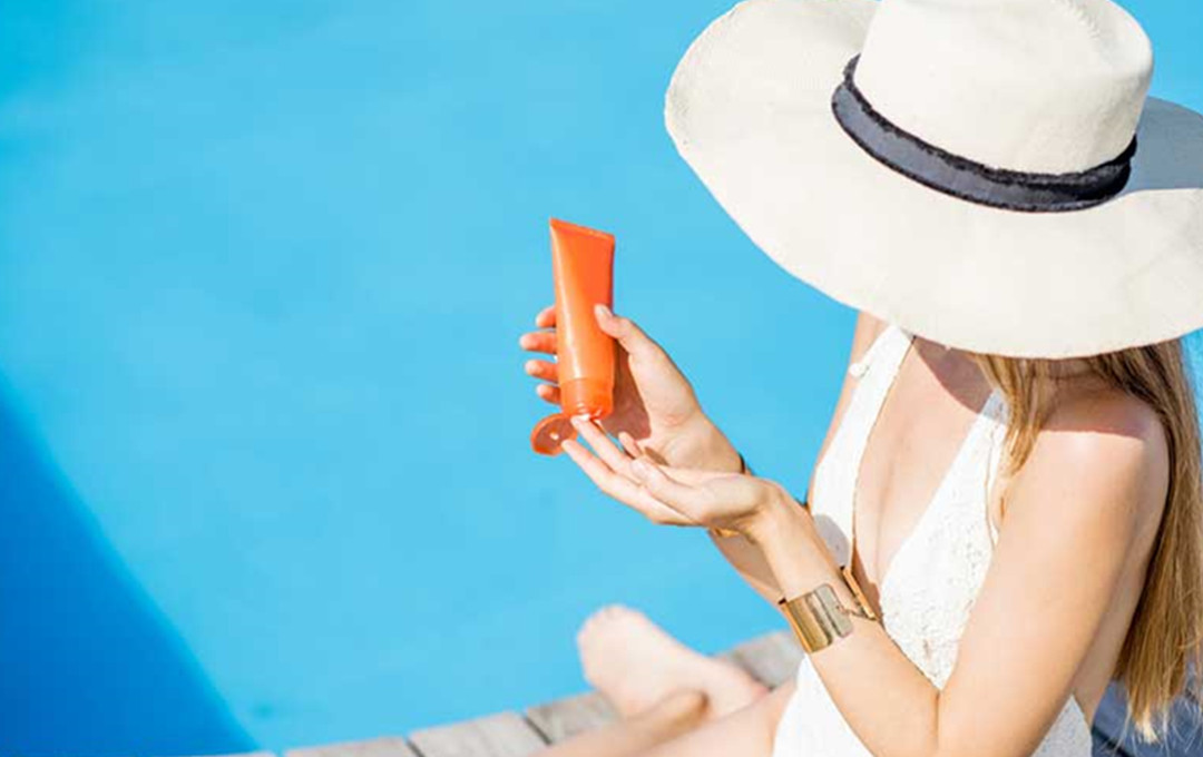 Women: This Is How Tinted Sunscreen Protects And Beautifies Your Skin