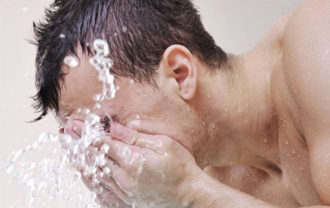 Facial Cleansers For Men